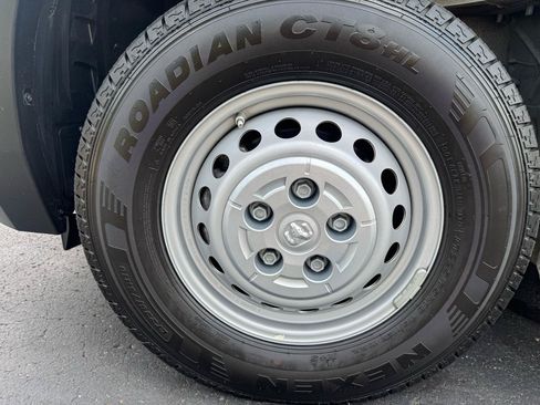Used 2025 RAM ProMaster 2500 w/ U-Haul Equipment Group FWD image 38