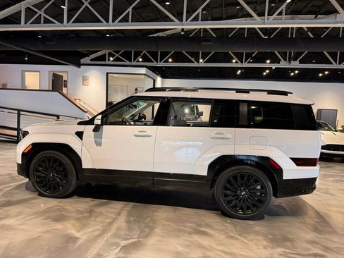 Used 2024 Hyundai Santa Fe Calligraphy image 2