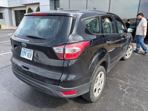 Used 2017 Ford Escape S image 5