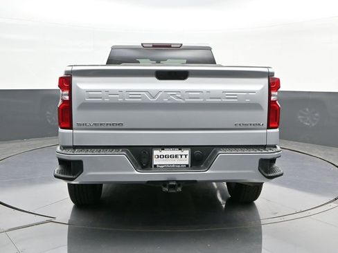 Used 2021 Chevrolet Silverado 1500 Custom image 8