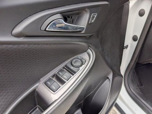 Used 2023 Chevrolet Malibu LT image 11