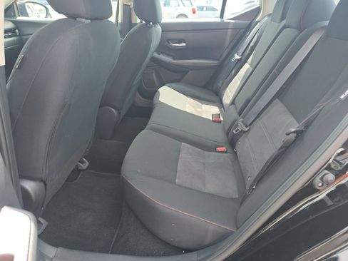 Used 2025 Nissan Sentra SR FWD image 14