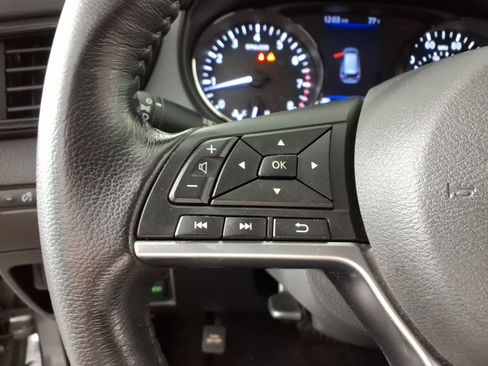 Used 2019 Nissan Rogue SV FWD image 21
