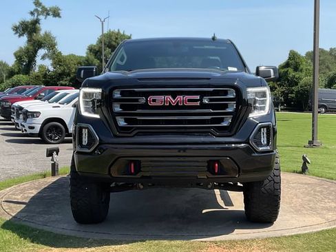 Used 2022 GMC Sierra 1500 AT4 AWD/4WD image 2