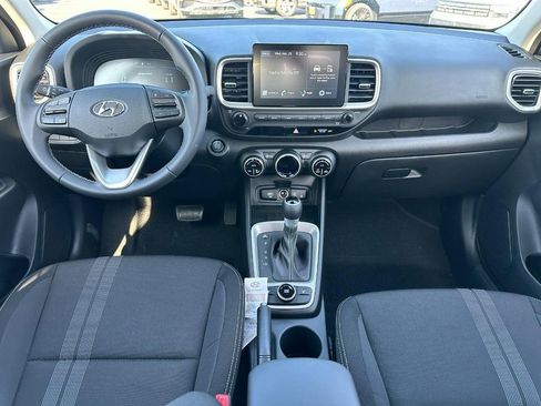 New 2026 Hyundai Venue SEL FWD image 6