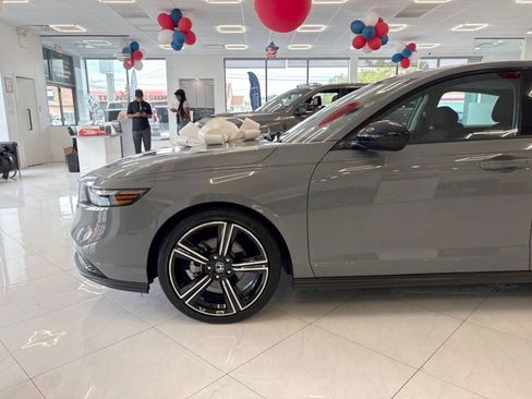 Used 2026 Honda Accord SE image 6