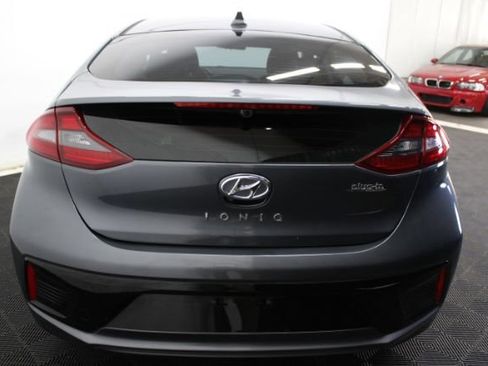 Used 2018 Hyundai Ioniq Plug-In Hybrid FWD image 8