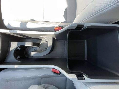 Used 2026 Hyundai Kona SE FWD image 28