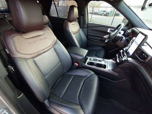 Used 2021 Ford Explorer Platinum w/ Equipment Group 601A image 56