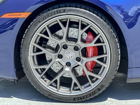 Certified 2022 Porsche 911 Carrera S RWD image 25