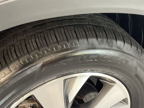 Used 2022 Subaru Ascent Premium w/ Convenience Package image 12