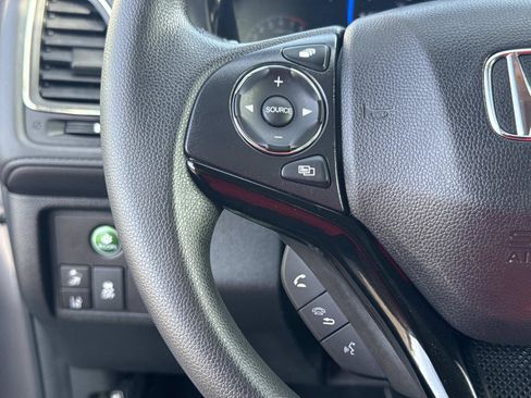 Used 2022 Honda HR-V EX image 29