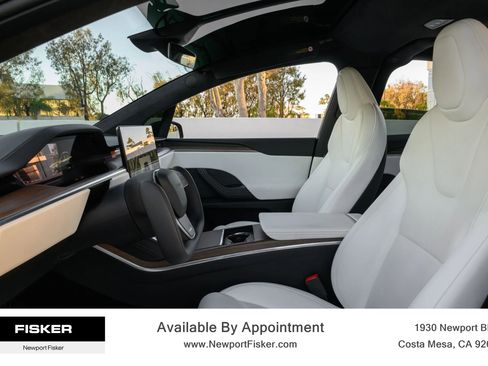 Used 2022 Tesla Model X image 13