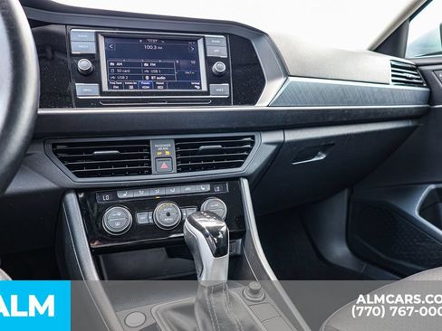 Used 2024 Volkswagen Jetta SE FWD image 36
