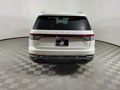 Certified 2020 Lincoln Aviator Reserve image 8