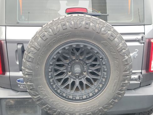 Used 2023 Ford Bronco 2-Door AWD/4WD image 19