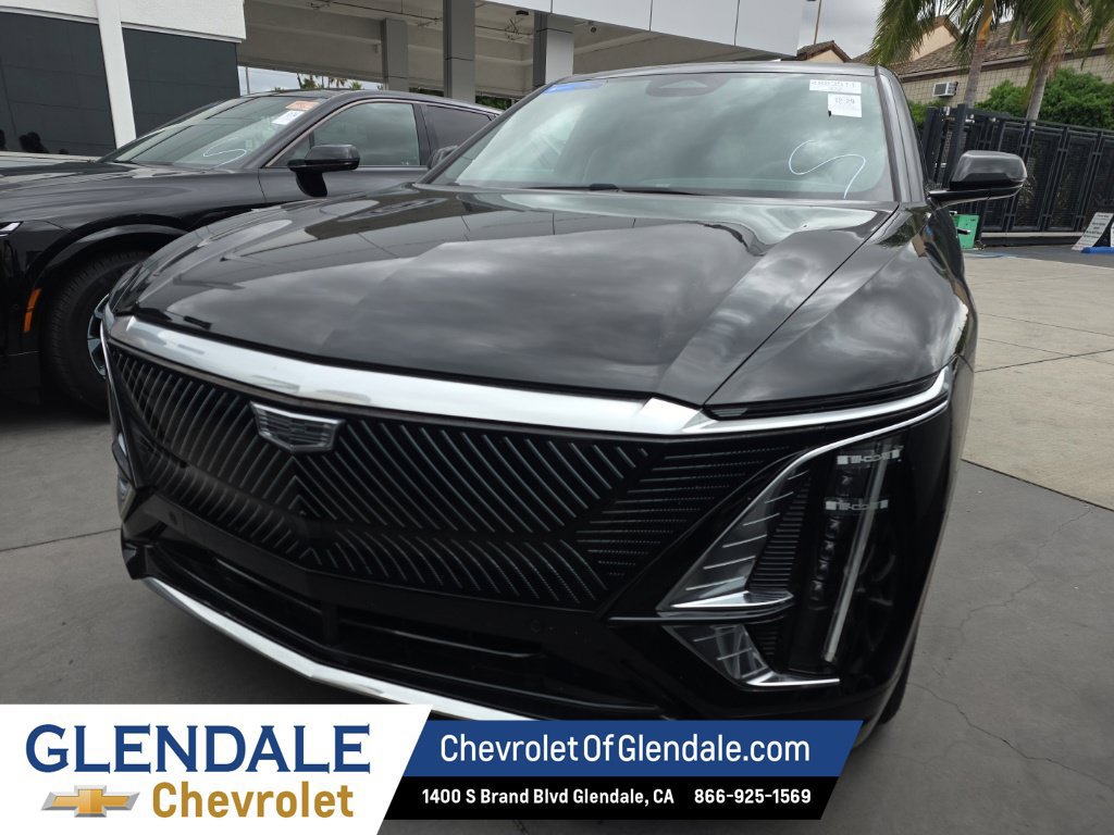 Used 2024 Cadillac Lyriq Tech AWD/4WD image 1