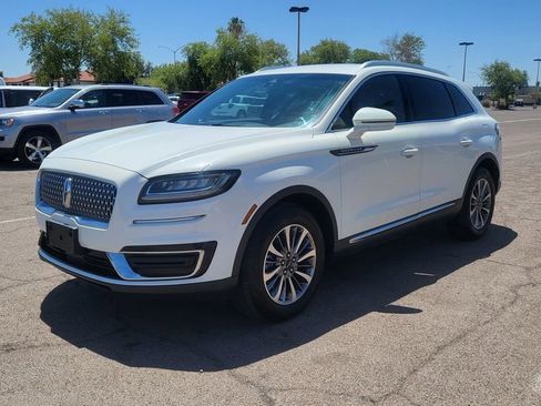 Used 2020 Lincoln Nautilus FWD w/ Equipment Group 101A image 4