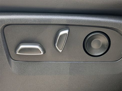 Certified 2022 Chevrolet Silverado 2500 LTZ w/ Z71 Off-Road Package image 27