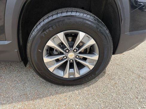 Used 2025 Chevrolet Equinox LT image 28