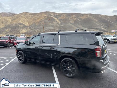 Used 2024 Chevrolet Suburban High Country w/ Advanced Technology Package image 8