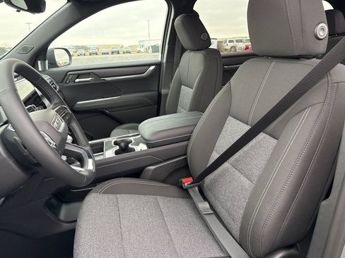 New 2026 GMC Acadia Elevation AWD/4WD image 18