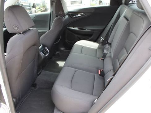 Used 2023 Chevrolet Malibu LT FWD image 34