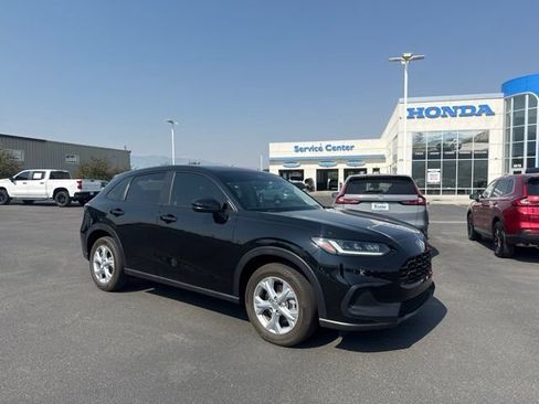 Used 2025 Honda HR-V LX image 1