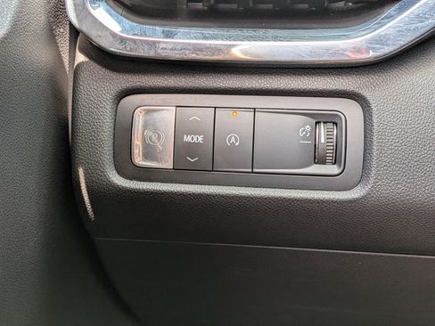 Used 2024 GMC Acadia Elevation FWD image 24