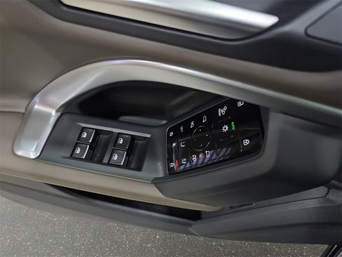 New 2025 Audi Q5 Prestige image 28