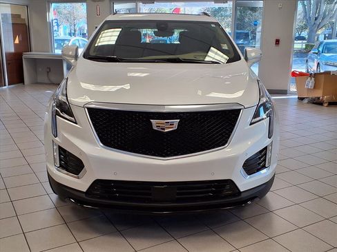 Certified 2023 Cadillac XT5 Sportv w/ Platinum Package image 7