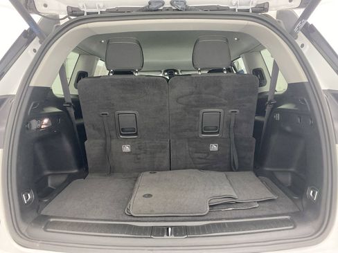 Used 2021 Jeep Grand Cherokee L Laredo w/ Luxury Tech Group I AWD/4WD image 20