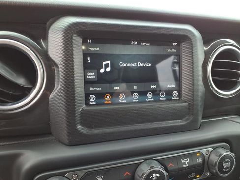 Used 2021 Jeep Wrangler Unlimited Sahara image 17