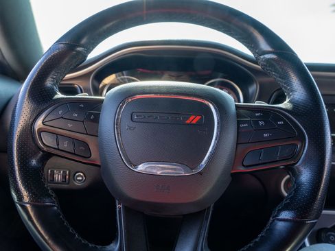 Used 2022 Dodge Challenger R/T RWD image 13