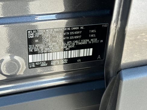 Used 2022 Toyota RAV4 XLE image 28