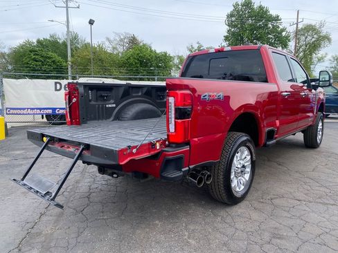 Used 2023 Ford F250 Platinum AWD/4WD image 5