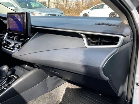 Certified 2024 Toyota Corolla LE w/ LE Convenience Package image 16