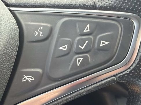 Used 2025 Chevrolet Malibu LT FWD image 21