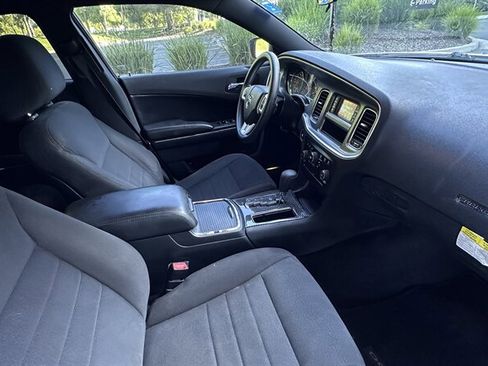 Used 2014 Dodge Charger SE RWD image 13