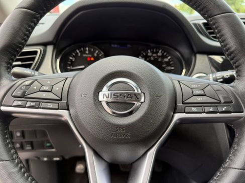 Used 2019 Nissan Rogue Sport SV w/ All-Weather Package AWD/4WD image 18