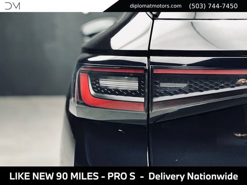 Used 2024 Volkswagen ID.4 Pro S AWD/4WD image 14