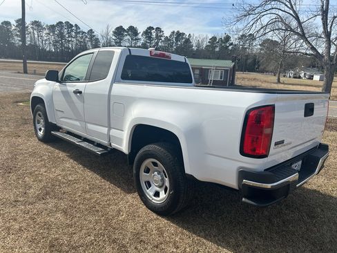 Used 2021 Chevrolet Colorado W/T image 11