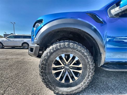 Used 2019 Ford F150 Raptor w/ Equipment Group 802A Luxury image 25