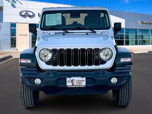 Used 2024 Jeep Wrangler Sport S image 3