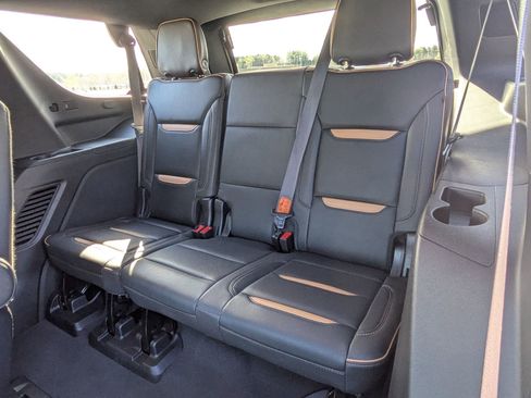 Used 2023 GMC Yukon AT4 AWD/4WD image 27