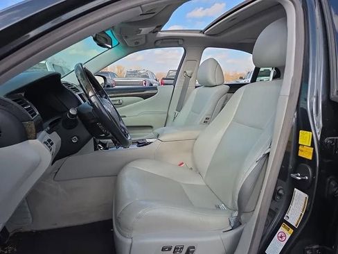 Used 2011 Lexus LS 460 image 8