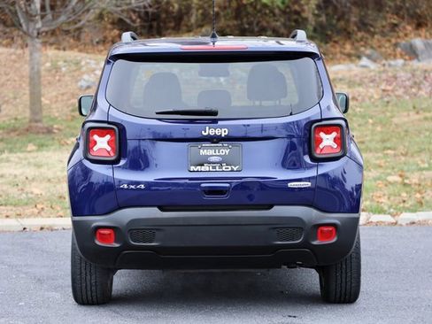 Used 2020 Jeep Renegade Latitude image 3