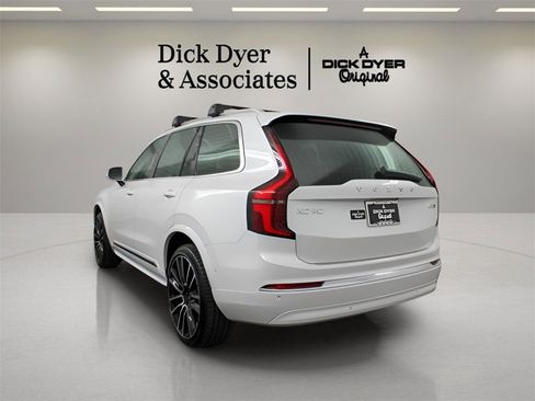 New 2026 Volvo XC60 B5 Plus w/ Protection Package Premier image 6