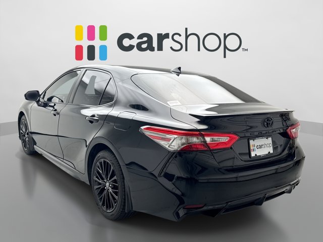 Used 2019 Toyota Camry SE FWD image 3