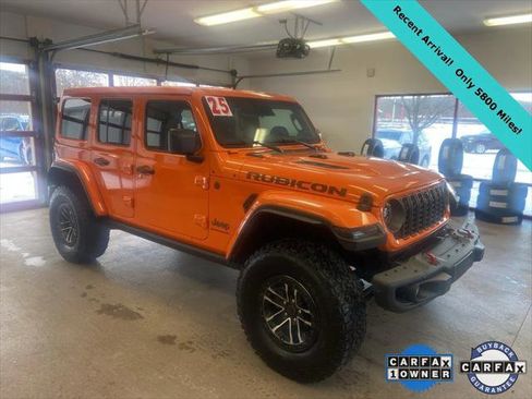 Certified 2025 Jeep Wrangler Unlimited Rubicon image 1